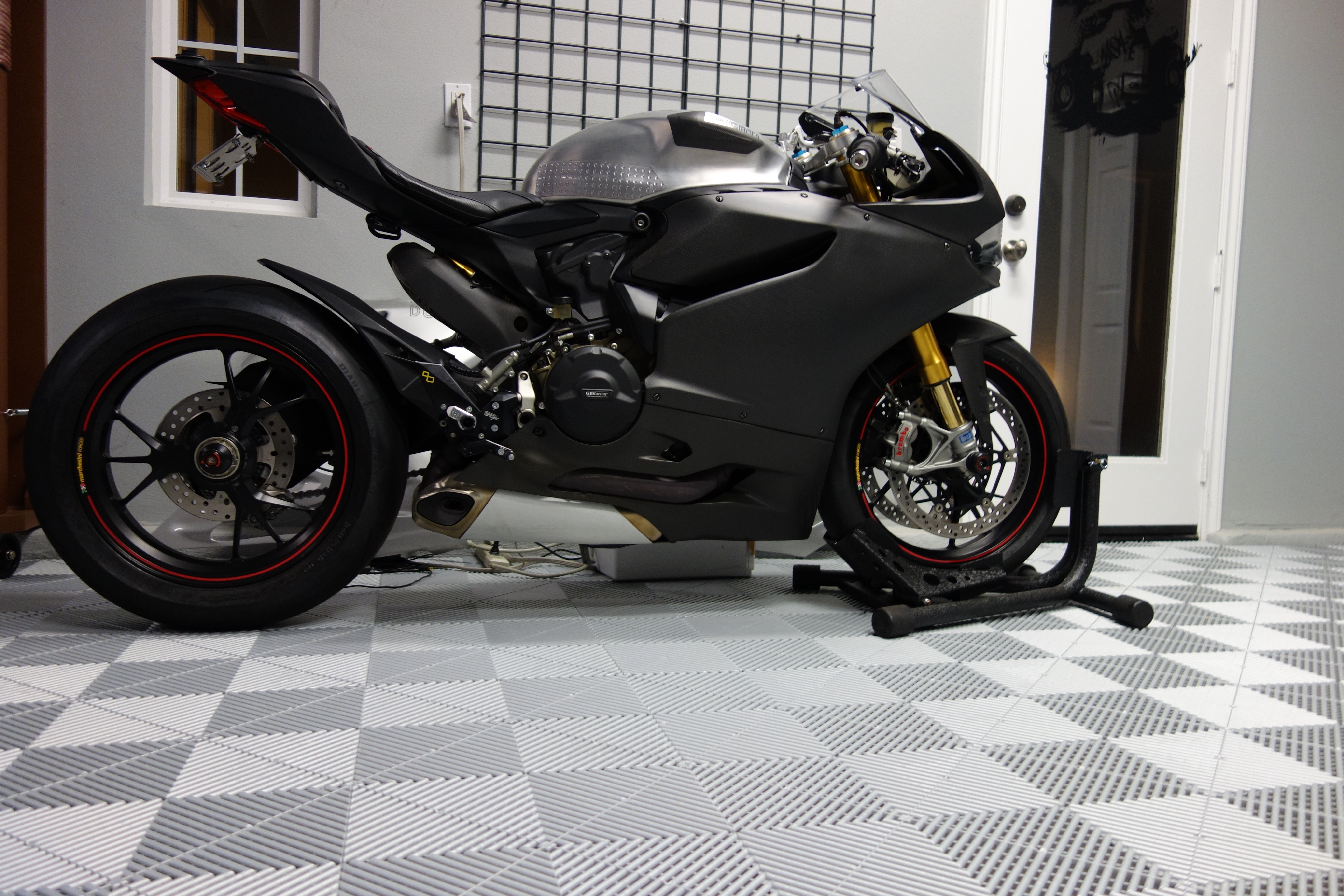 2012 Ducati Panigale 1199 photo 34